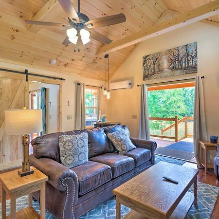 Cozy Riverfront Cabin With Private Deck And Hot Tub! Bryson City Ngoại thất bức ảnh